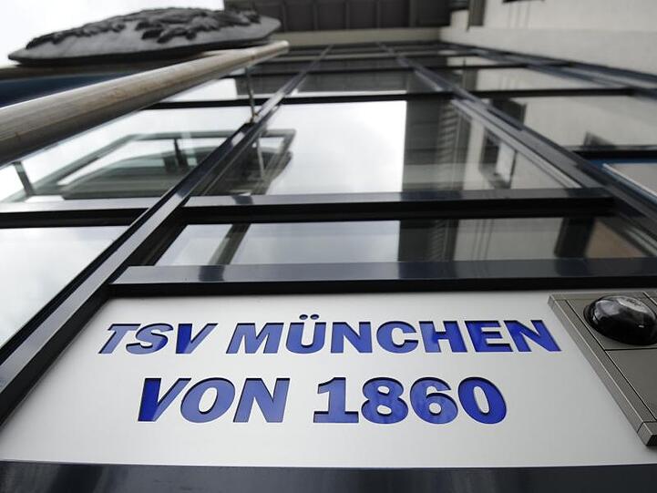 Die Geschäftsstelle des Fußball-Zweitligisten TSV 1860 München. Foto: Andreas Gebert/Archivbild
