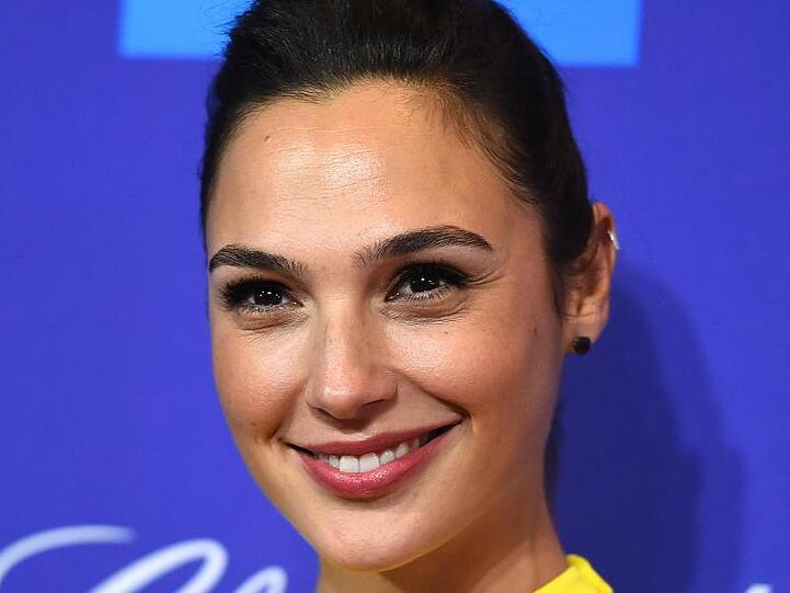 "Wonder Woman"-Darstellerin Gal Gadot wird als Helferin auf der Oscar-Bühne stehen.