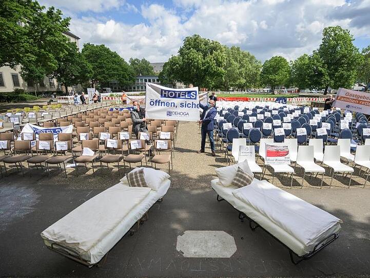 Mit Demos wie hier in Mainz hat das Hotel- und Gaststättengewerbe zuletzt auf seine angespannte wirtschaftliche Lage aufmerksam gemacht.