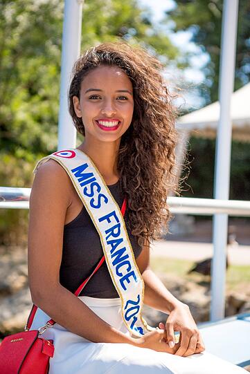 Frankreich: Flora Coquerel.