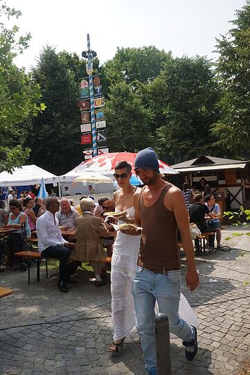 Das Glockenbachfest feiert 20. Geburstag. So bunt war das Straßenfest 2013: Klicken Sie sich durch die Bilder.