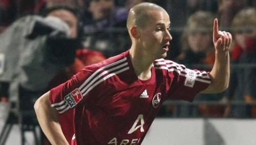 Oennings neuer Leader: Torschütze Peer Kluge. Oennings neuer Leader: Torschütze Peer Kluge.