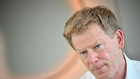 Bahnchef Richard Lutz kann mit der Leistung des eigenen Unternehmens nicht zufrieden sein.