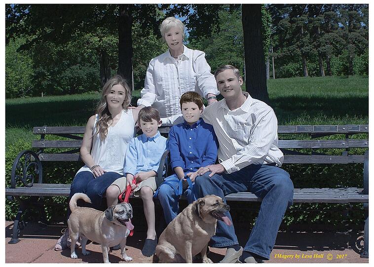 Pam Zaring und ihre Familie - "perfekt" in Szene gesetzt von einer Profi-Fotografin...