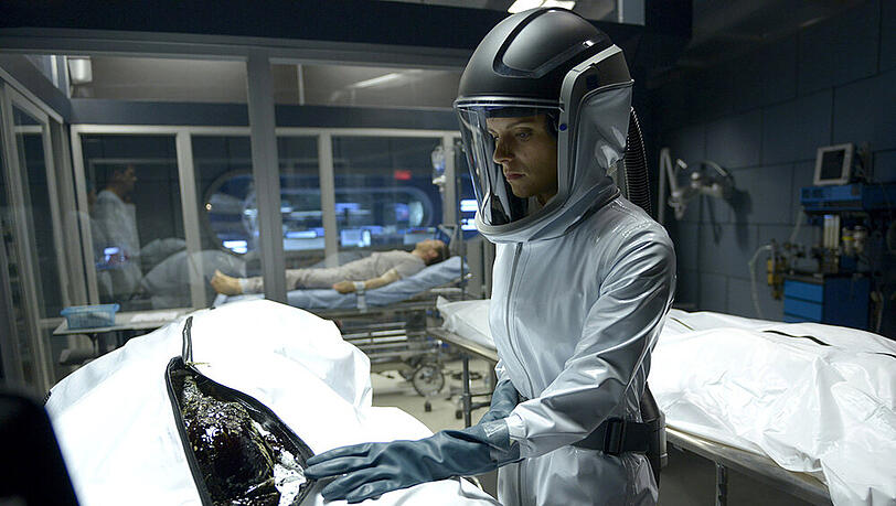 Die Forscher in "Helix" sehen sich mit einem gefährlichen Virus konfrontiert Die Forscher in "Helix" sehen sich mit einem gefährlichen Virus konfrontiert