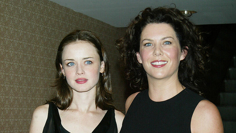 Die "Gilmore Girls" Lauren Graham (r.) und Alexis Bledel im Jahr 2003 Die "Gilmore Girls" Lauren Graham (r.) und Alexis Bledel im Jahr 2003