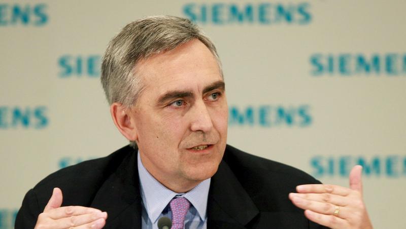 Siemens-Chef Löscher stellt klar, dass vom Stellenabbau vor allem die oberste Managementebene betroffen sein wird. (Archivbild) Siemens-Chef Löscher stellt klar, dass vom Stellenabbau vor allem die oberste Managementebene betroffen sein wird. (Archivbild)