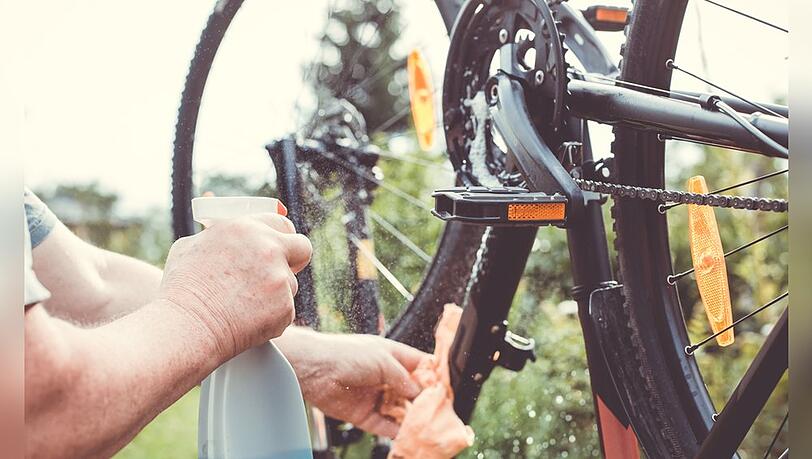 Vor der ersten Fahrradfahr im Frühling steht ein gründlicher Check an.