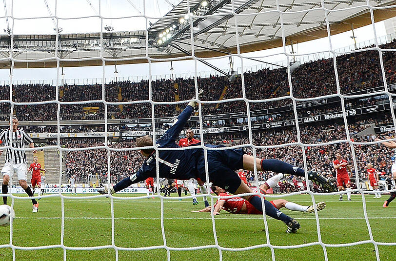 Manuel Neuer: Note 2. Rettete stark gegen Meier (33.), hatte sich bestimmt auf einen ruhigeren Nachmittag eingestellt. Fehlerfrei in seinen Aktionen.