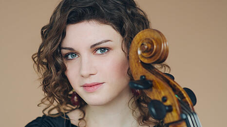 Die österreichische Cellistin Julia Hagen.