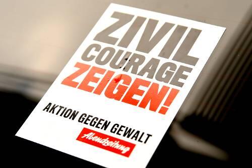 Zivilcourage - das haben sich AZ und Lokalisten auf die Fahnen geschrieben. Am Freitag marschieren sie für Dominik Brunner.