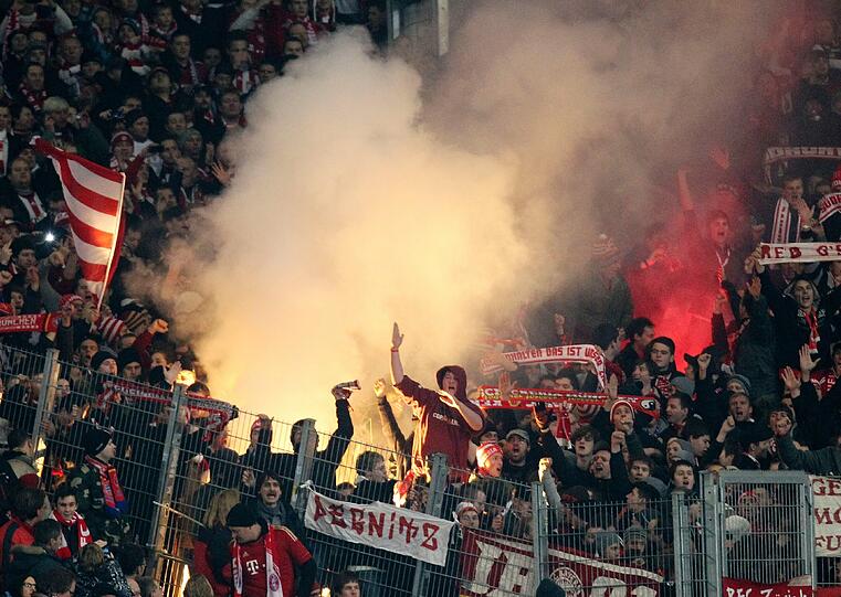 Stuttgart gegen Bayern - die Bilder vom Spiel.
