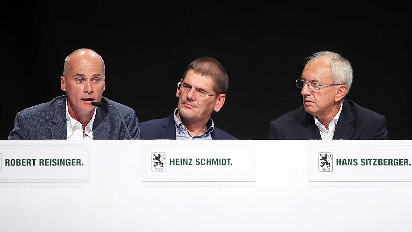 Dreigespann für den TSV 1860: Präsident Robert Reisinger und seine Stellvertreter Heinz Schmidt sowie Hans Sitzberger (v. li.).