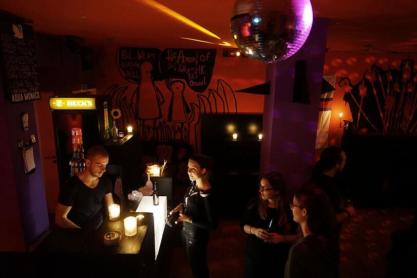 Hat ein bisserl was von Partykeller-Atmosphäre: Das neue Katopazzo in der Amalienstraße.