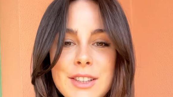 Lena Meyer-Landrut trägt ihre Haare wieder lang. Lena Meyer-Landrut trägt ihre Haare wieder lang.