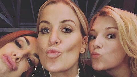 Charlotte Würdig mit ihren Ex-"Let's Dance" Kolleginnen Judith Williams (li.) und Iris Mareike Steen (re.).