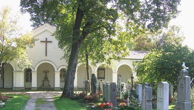 Der kleine Nymphenburger Friedhof. Der kleine Nymphenburger Friedhof.