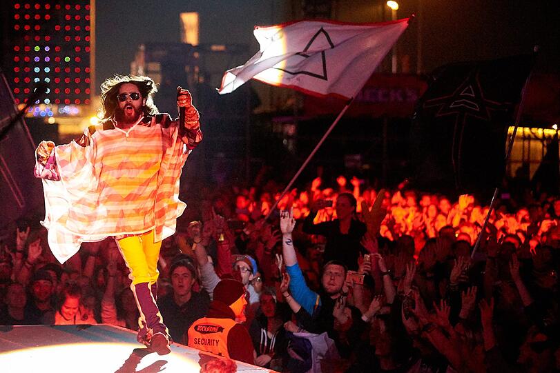 Regenschauer verwüsten das Festival-Gelände von "Rock am Ring" am Donnerstag. Danach beruhigt sich die Wetterlage und die Party kann beginnen.