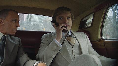 Sebastian Stan (r.) als Immobilienmagnat Donald Trump in "The Apprentice".