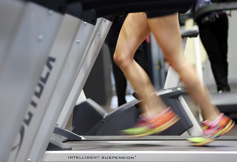 Die Fitnessbranche hätte gern, dass sich bis zum Jahr 2020 mehr als zwölf Millionen Deutsche in Fitnessstudios fit halten.