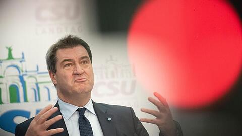 Markus Söder (CSU) gestikuliert. Foto: Nicolas Armer/dpa/Archivbild