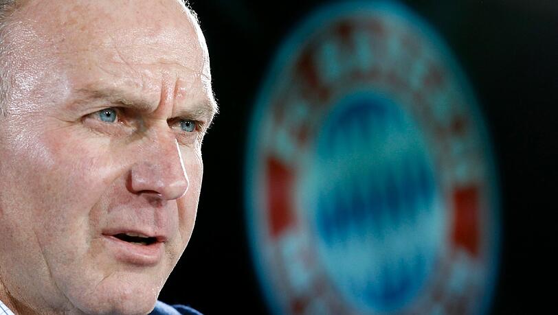 „Ich glaube, es ist wichtig, dass wir uns durch diese eine Niederlage jetzt nicht aus der Bahn werfen lassen“, sagt FC Bayern Vorstandschef Karl-Heinz Rummenigge. Foto: Sebastian Widmann „Ich glaube, es ist wichtig, dass wir uns durch diese eine Niederlage jetzt nicht aus der Bahn werfen lassen“, sagt FC Bayern Vorstandschef Karl-Heinz Rummenigge. Foto: Sebastian Widmann