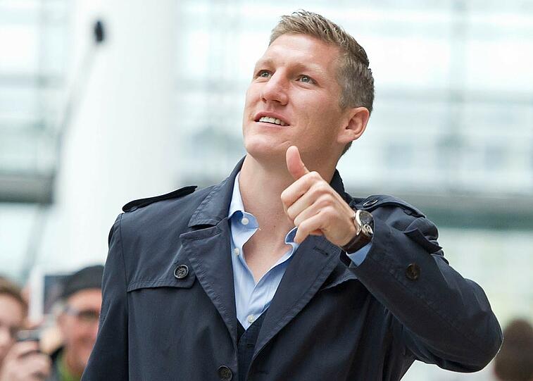 Der FC Bayern vor dem Abflug nach London - Bilder vom Flughafen München