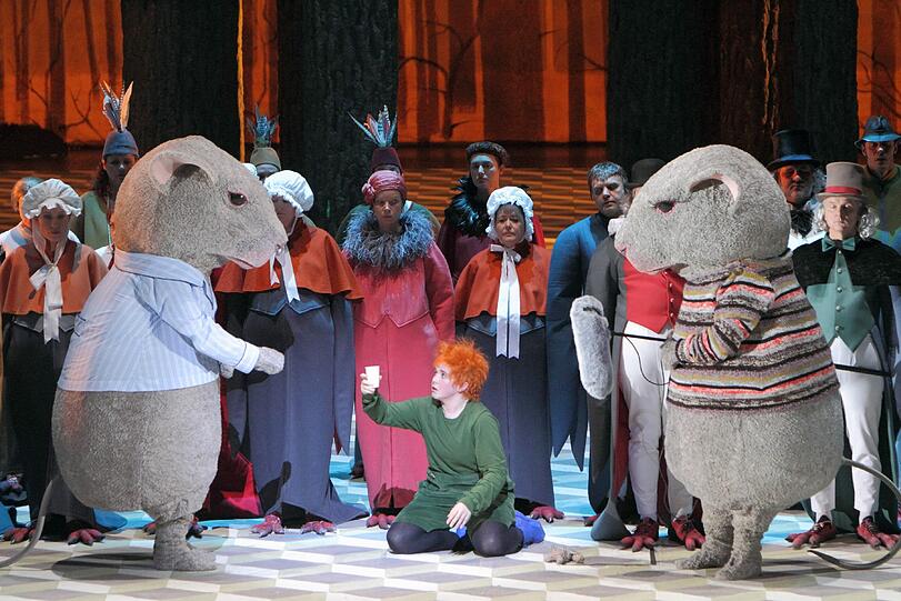 Bei solchen Tieren kann einem bange werden: &bdquo;L&rsquo;Enfant et les sortileges&ldquo; in der Staatsoper.