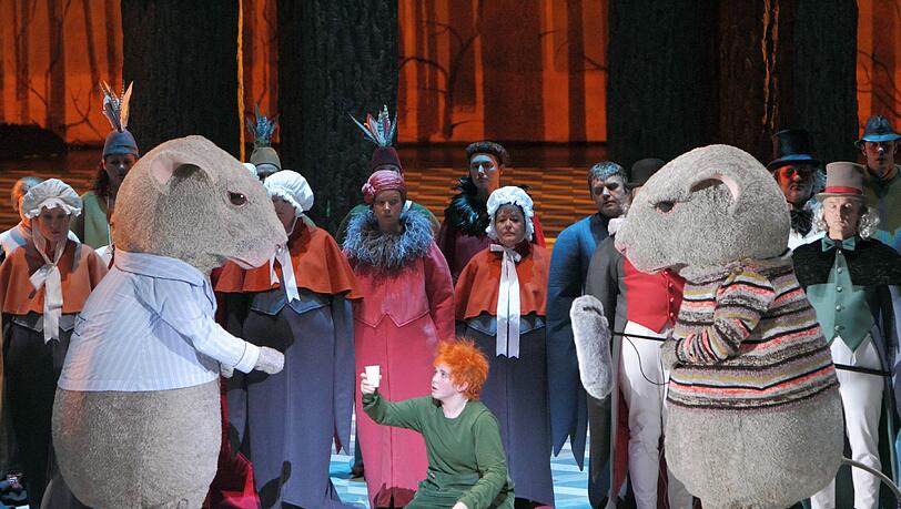 Bei solchen Tieren kann einem bange werden: „L’Enfant et les sortileges“ in der Staatsoper. Bei solchen Tieren kann einem bange werden: „L’Enfant et les sortileges“ in der Staatsoper.