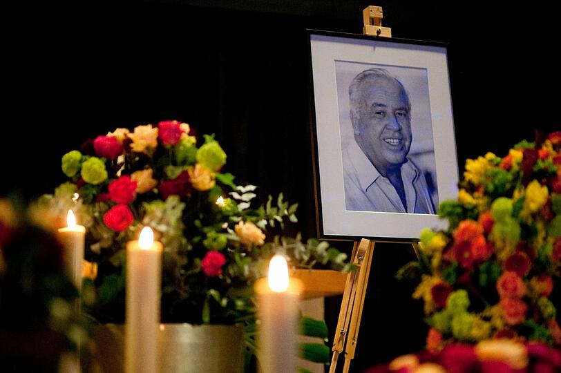 In der Berliner Kaiser-Wilhelm-Gedächtniskirche fand heute die Trauerfeier für den verstorbenen TV-Produzenten Wolfgang Rademann statt.