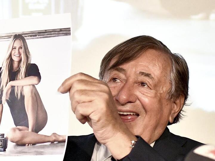 Richard Lugner möchte mit Elle Mcpherson zum Wiener Opernball 2019 gehen.