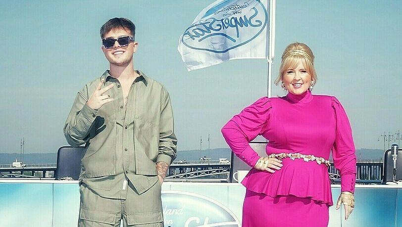 Mike Singer und Maite Kelly sind bei der neuen Ausgabe von "DSDS" die einzigen Jury-Kollegen von Dieter Bohlen. Mike Singer und Maite Kelly sind bei der neuen Ausgabe von "DSDS" die einzigen Jury-Kollegen von Dieter Bohlen.