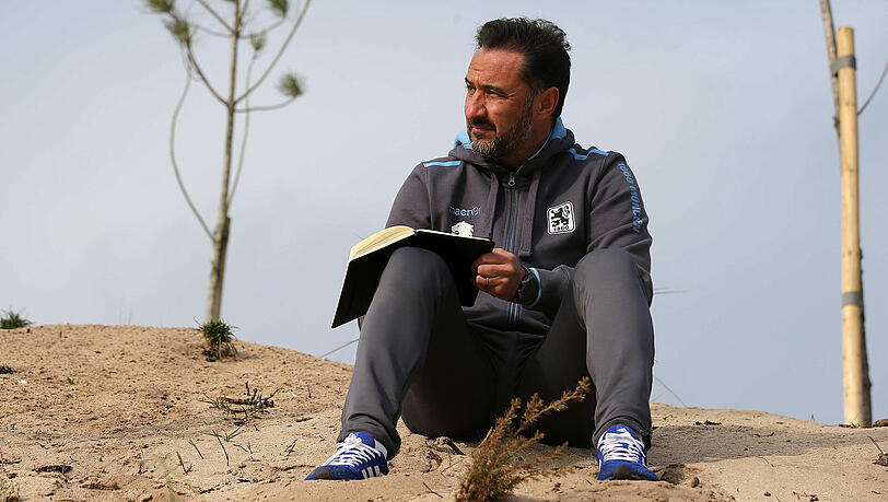 Ist zufrieden mit der Leistung seiner Mannschaft: 1860-Trainer Vitor Pereira. Ist zufrieden mit der Leistung seiner Mannschaft: 1860-Trainer Vitor Pereira.