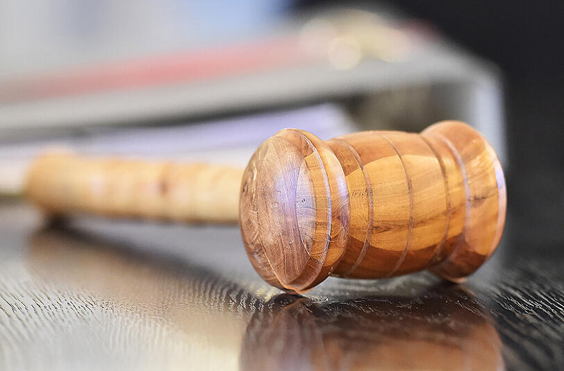 Gegen den 24-jährigen Brutalo-Schläger wurde vom Richter ein Haftbefehl erlassen. (Symbolbild)