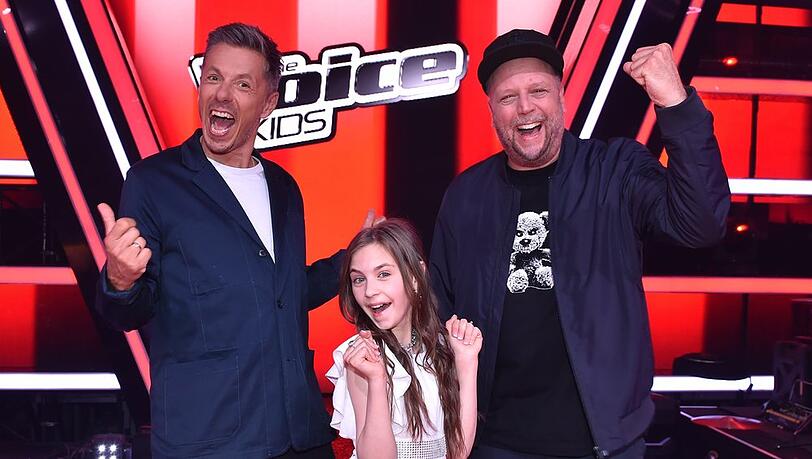 Michi Beck (li.), Georgia und Smudo nach ihrem "The Voice Kids"-Sieg. Michi Beck (li.), Georgia und Smudo nach ihrem "The Voice Kids"-Sieg.