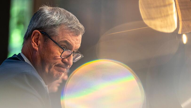 https://www.abendzeitung-muenchen.de/storage/image/0/2/9/0/1710920_bayerisches-kabinett-pressekonferenz_default_1Gjh0b_9p1Gc3.jpg