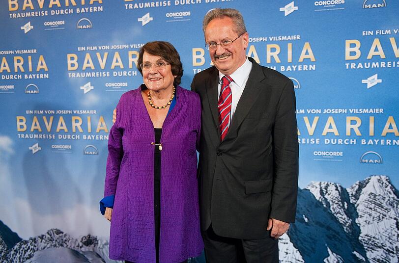 Dürfen bei einer solchen Premiere nicht fehlen: Münchens Oberbürgermeister Christian Ude (SPD) zusammen mit seiner Frau Edith von Welser-Ude.