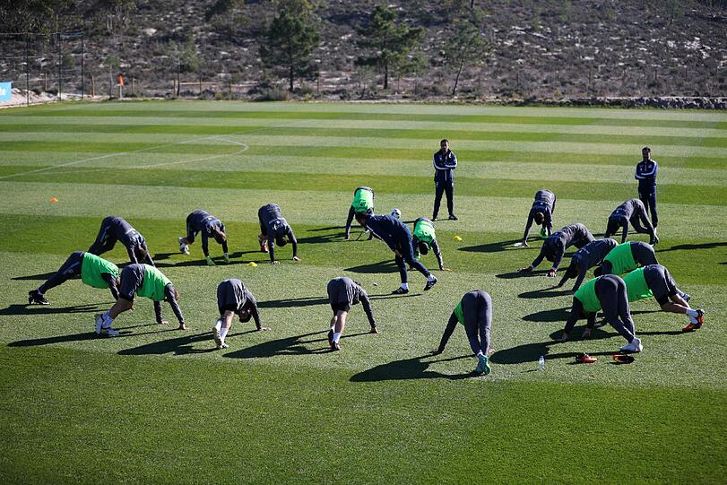 Die Bilder vom Dienstagstraining der Löwen in Troia.