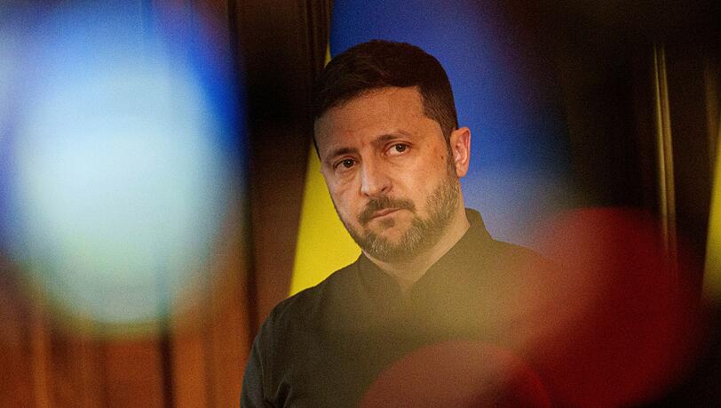 Kremlchef Putin habe den Krieg in der Ukraine begonnen, er müsse ihn auch beenden, fordert der ukrainische Präsident Selenskyj.