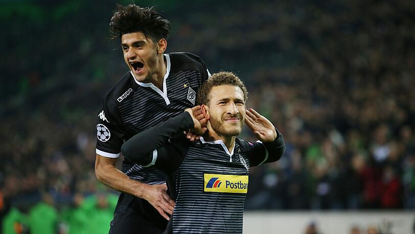 Die Gladbacher haben unter Trainer André Schubert einen Lauf und wollen den Bayern am Wochenende die erste Saison-Niederlage beibringen. Die Gladbacher haben unter Trainer André Schubert einen Lauf und wollen den Bayern am Wochenende die erste Saison-Niederlage beibringen.