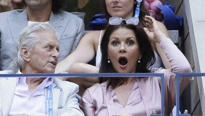 Kann kaum glauben, was sie da miterlebt: Catherine Zeta-Jones bei den US Open Kann kaum glauben, was sie da miterlebt: Catherine Zeta-Jones bei den US Open
