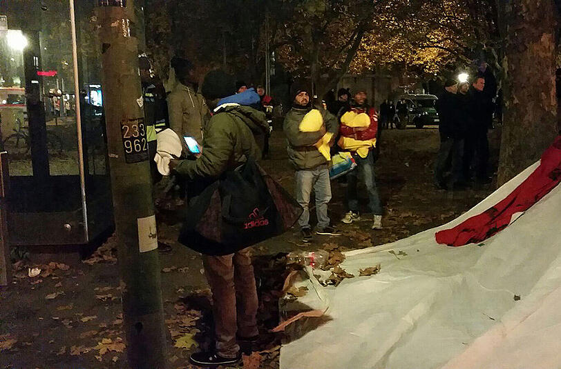 Am Freitagabend räumte die Polizei das Flüchtlingscamp am Sendlinger Tor. Die Bilder vom Einsatz.