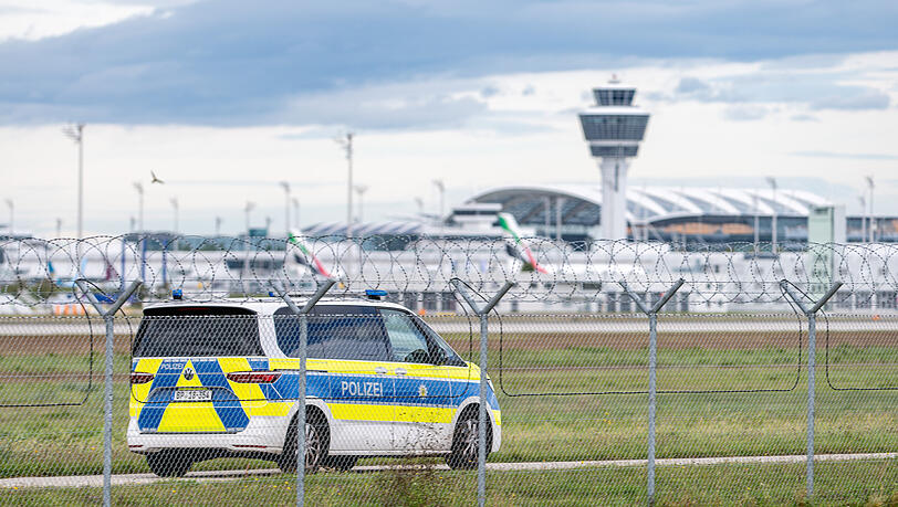 Bombenalarm am Münchner Flughafen. Ein betrunkener Passagier droht mit Sprengsatz. (Symbobild)