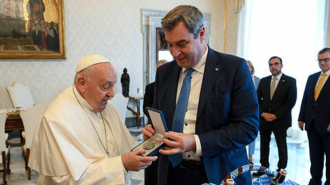CSU-Chef Markus Söder mit Papst Franziskus bei seinem Besuch vor einem Jahr.