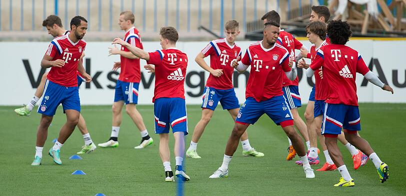 Bilder vom FC Bayern aus dem Trainingslager in Doha.