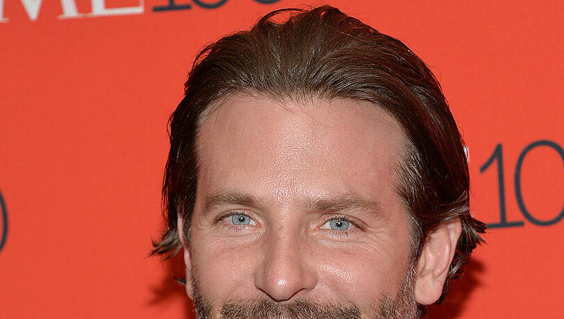 Bradley Cooper könnte schon bald einen Tony Award einheimsen Bradley Cooper könnte schon bald einen Tony Award einheimsen