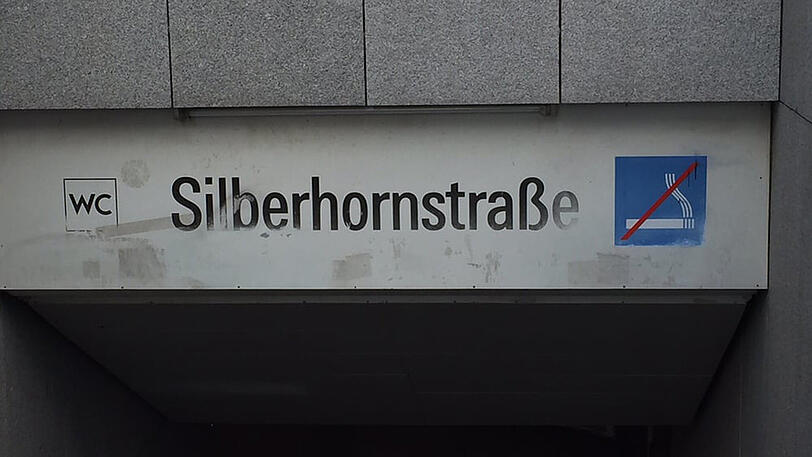 Vandalismus am U-Bahnhof Silberhornstraße - die Polizei sucht nach Zeugen.