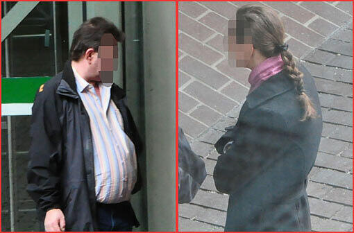 Ralph W. (44) bei einer Zigarettenpause vor dem Gericht. Simone B. (38) verlässt erleichtert den Prozess.