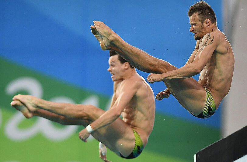Wieder war es nichts mit der ersten deutschen Medaille bei Olympia in Rio. Die Synchronspringer Sascha Klein und Patrick Hausding belegten vom Zehn-Meter-Turm den vierten Platz.