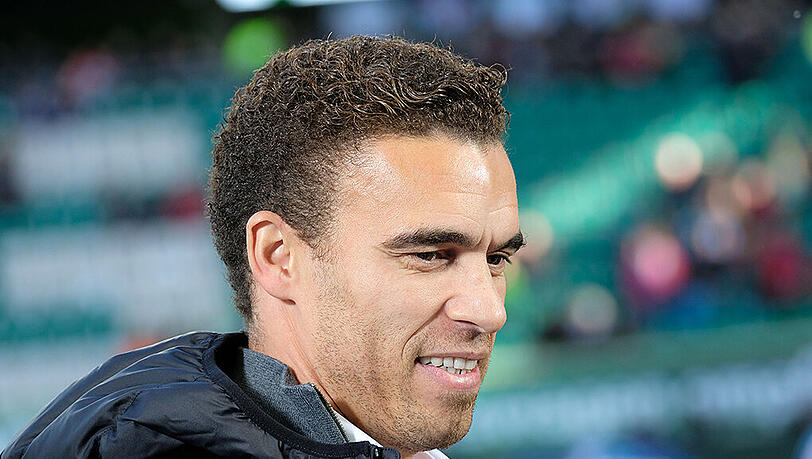 Wölfe-Trainer Valerien Ismael kritisiert Julian Draxlers Verhalten im Sommer. Wölfe-Trainer Valerien Ismael kritisiert Julian Draxlers Verhalten im Sommer.